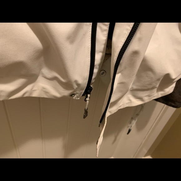 Helly Hansen ski jacket - Picture 6 of 8